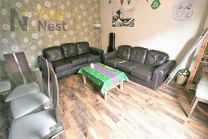 Lounge Diner- click for photo gallery